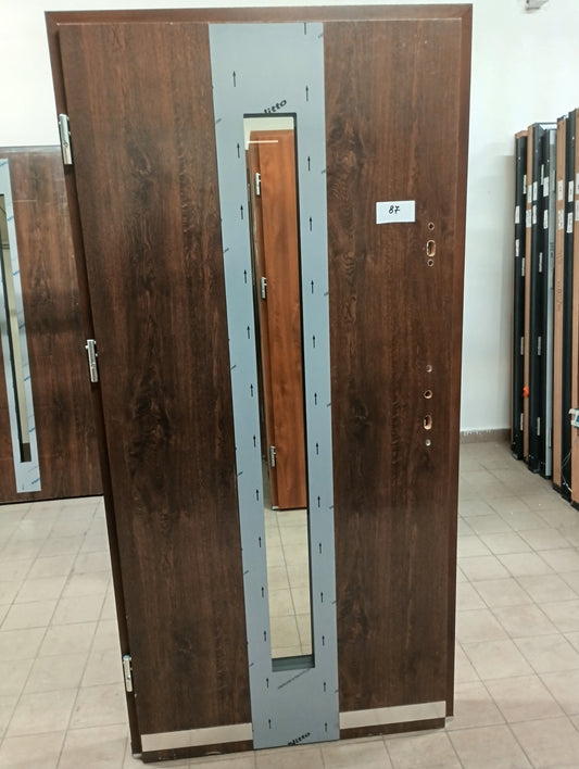 Drzwi zewnętrzne Disting Otello 05 - 2 gatunek kolor ORZECH "90" lewe