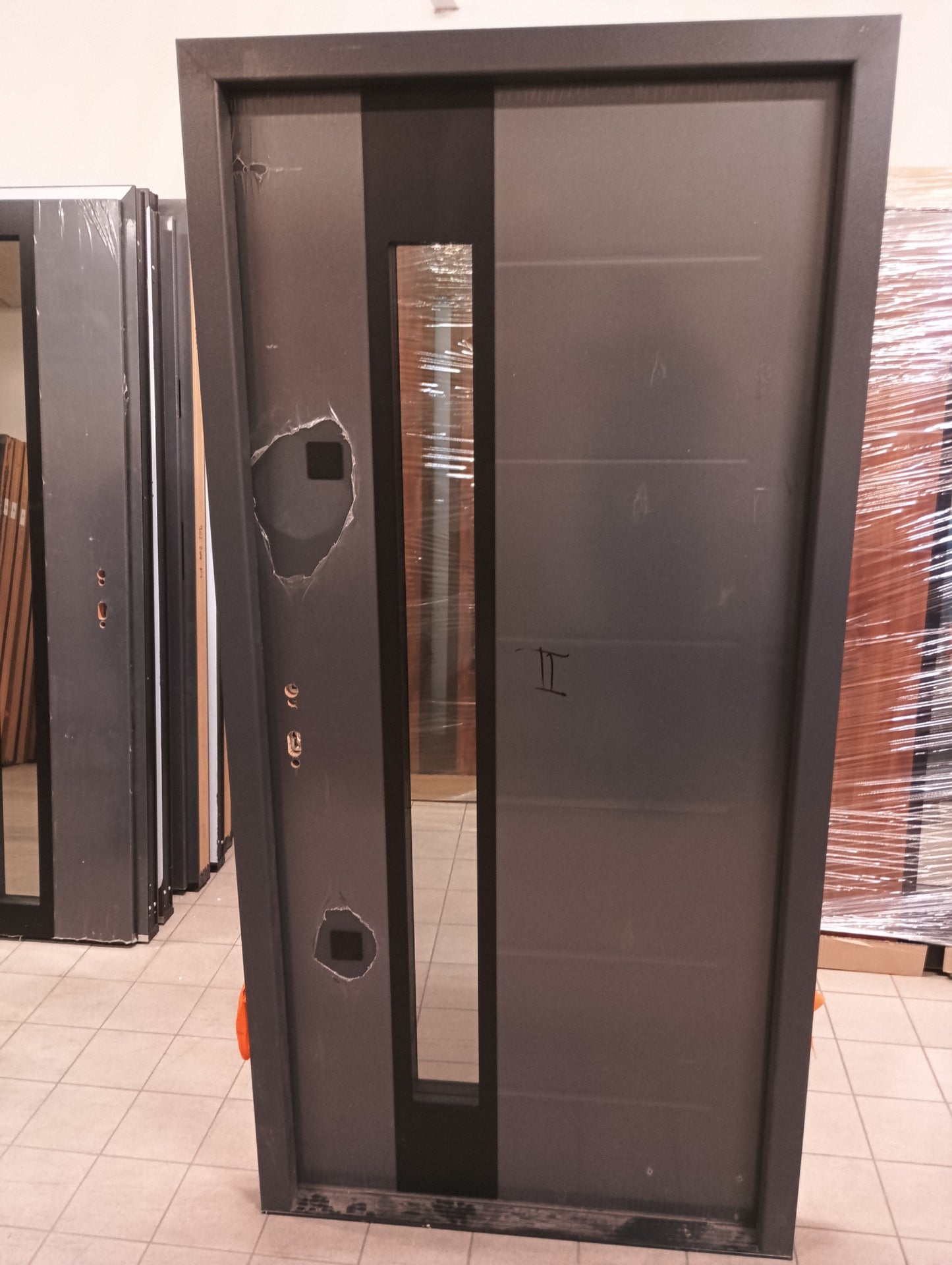 Drzwi zewnętrzne Disting Plus Vento 13B - 2 gatunek kolor ANTRACYT "90" lewe