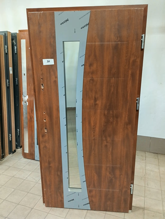 Drzwi zewnętrzne Disting Plus Nicolo 17B - 2 gatunek kolor ZŁOTY DĄB "90" prawe