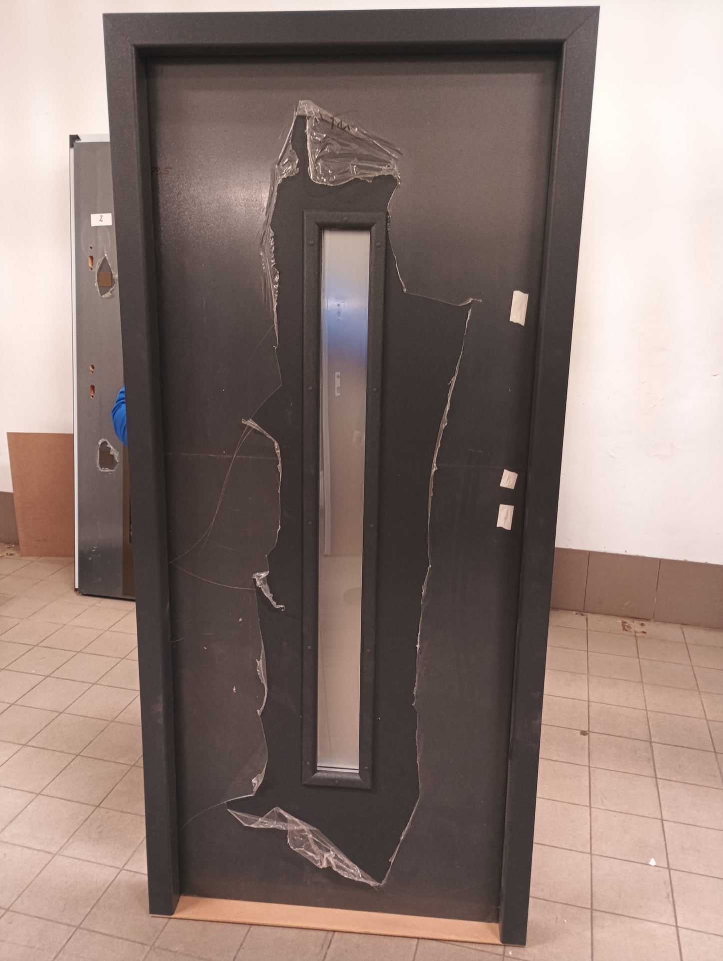 Drzwi zewnętrzne Disting Otello 23 - 2 gatunek kolor ANTRACYT "80" prawe
