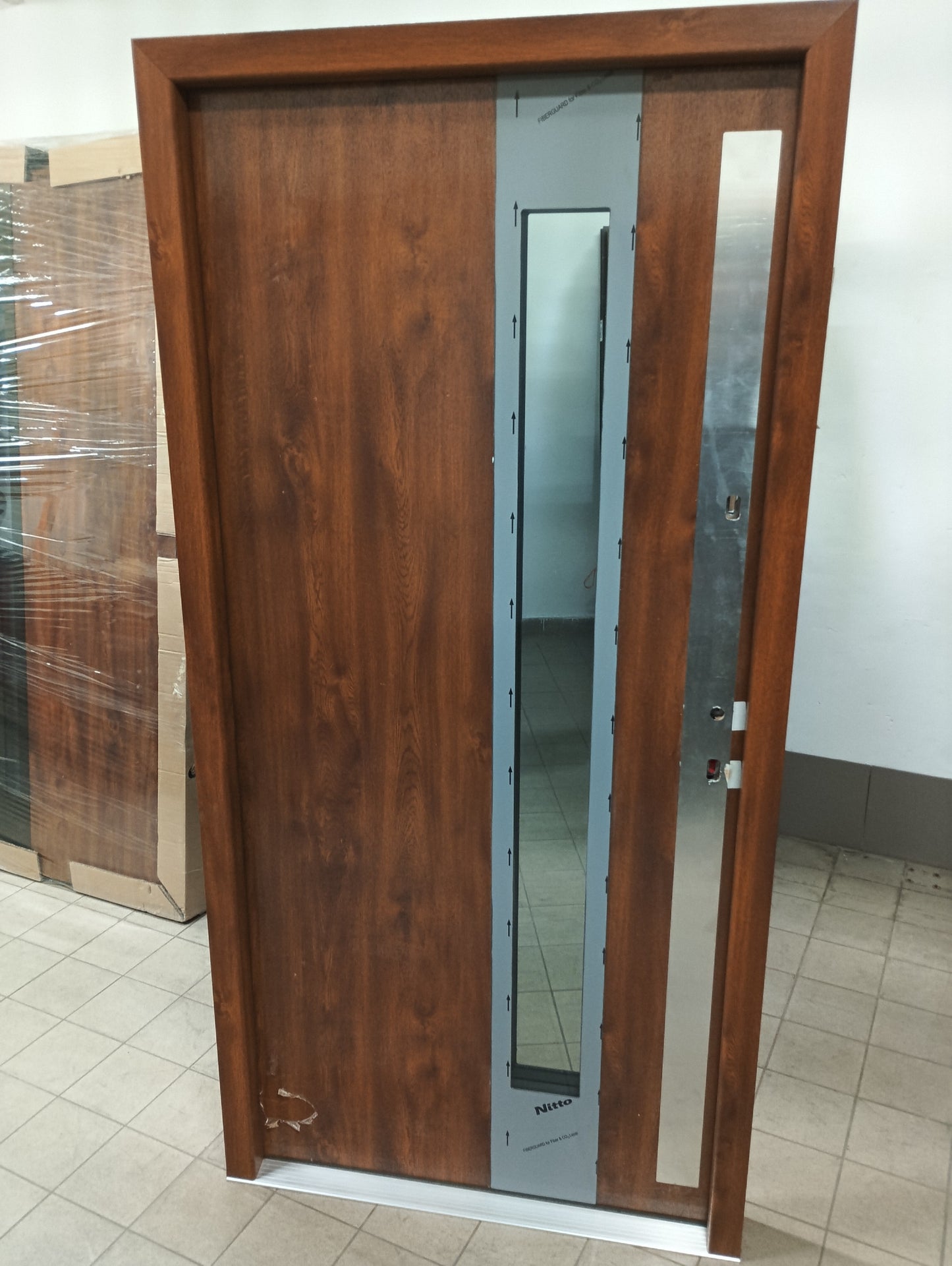 Drzwi zewnętrzne Disting Plus Otello 35B - 2 gatunek kolor ZŁOTY DĄB "90" prawe